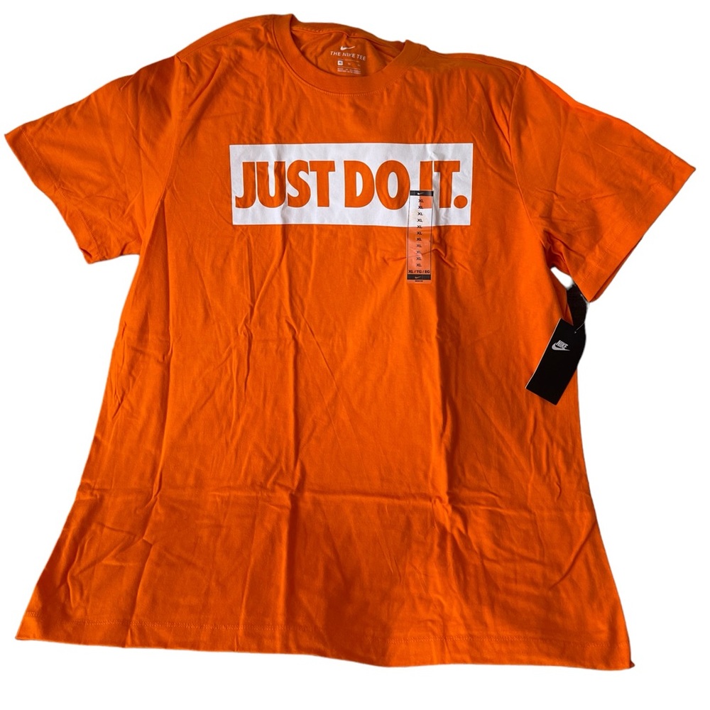 NIKE JUST DO IT Men’s T-shirt Size XL NEW with TAGS Orange